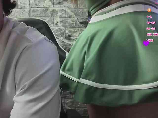 Hot-Couple-69 webcam