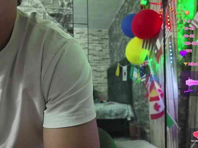 Rich-couple-69 Sex Cam Show