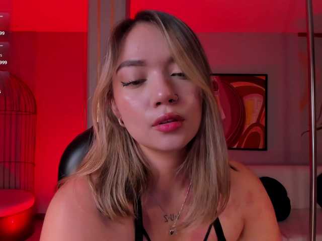 HaleyGreen live cam on BongaCams