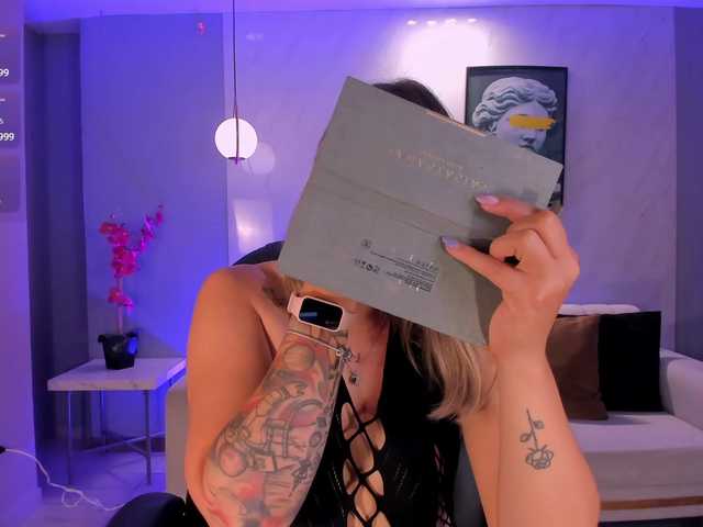 HaleyGreen live cam on BongaCams