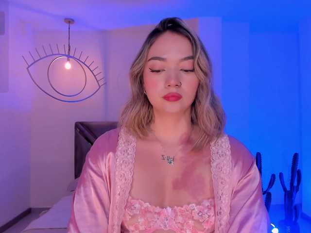 HaleyGreen live cam on BongaCams