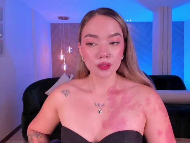HaleyGreen live cam on BongaCams