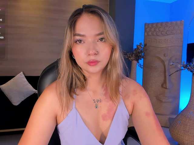 HaleyGreen live cam on BongaCams