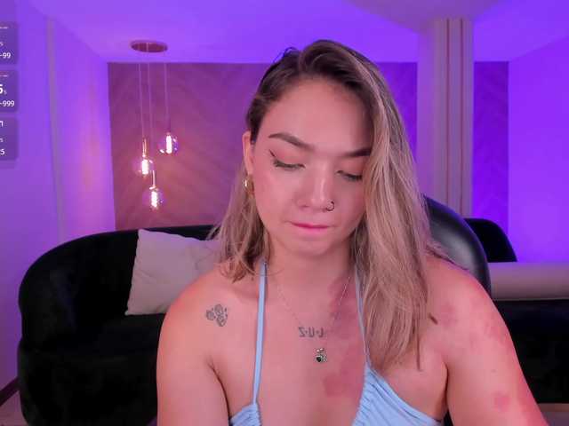 HaleyGreen live cam on BongaCams