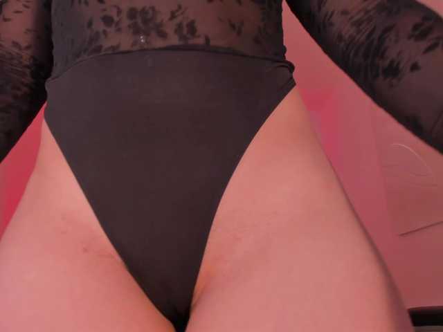 HaleyGreen live cam on BongaCams