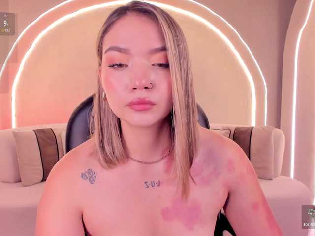HaleyGreen live cam on BongaCams