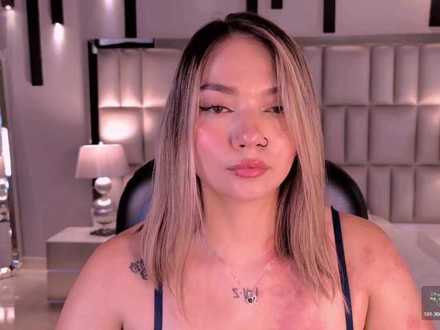 HaleyGreen live cam on BongaCams