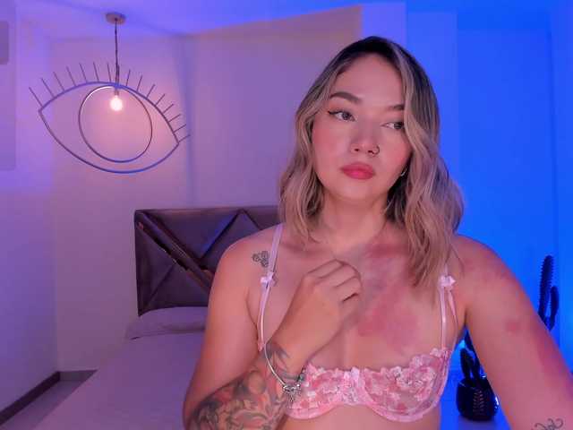 HaleyGreen live cam on BongaCams