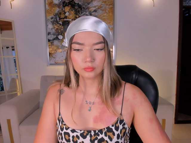 HaleyGreen live cam on BongaCams