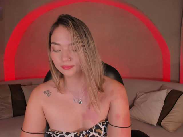 HaleyGreen live cam on BongaCams