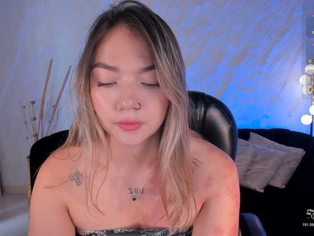 HaleyGreen live cam on BongaCams