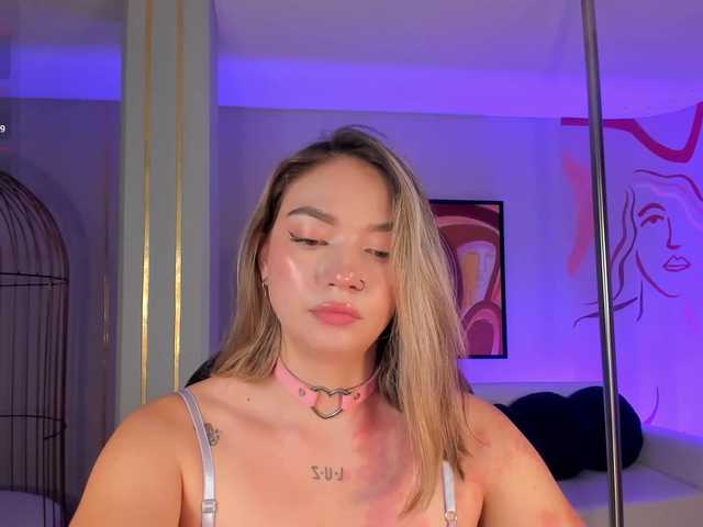 HaleyGreen live cam on BongaCams
