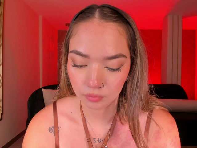 HaleyGreen live cam on BongaCams