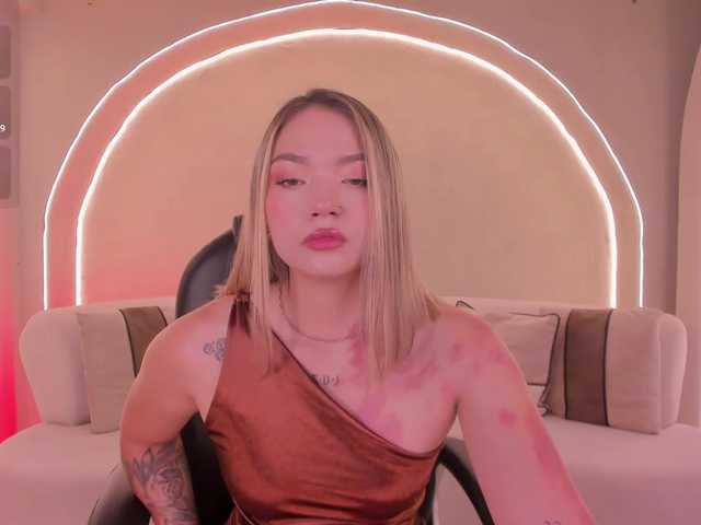 HaleyGreen live cam on BongaCams