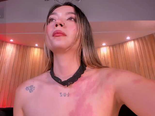 HaleyGreen live cam on BongaCams