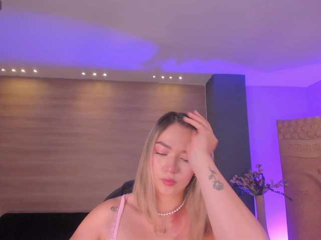HaleyGreen live cam on BongaCams