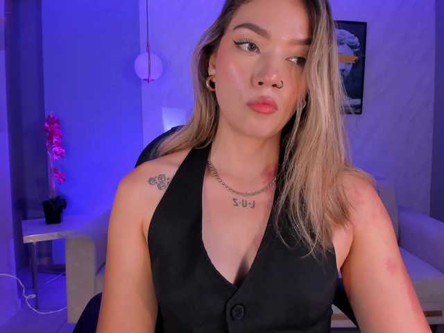 HaleyGreen live cam on BongaCams