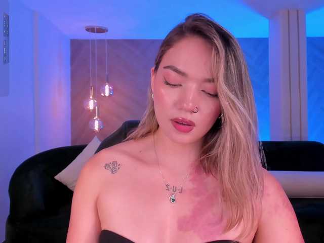 HaleyGreen live cam on BongaCams