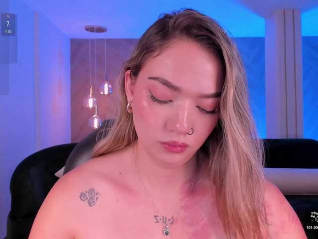 HaleyGreen live cam on BongaCams