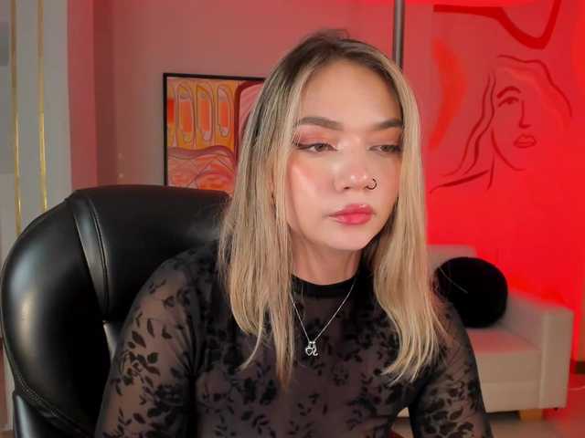 HaleyGreen live cam on BongaCams