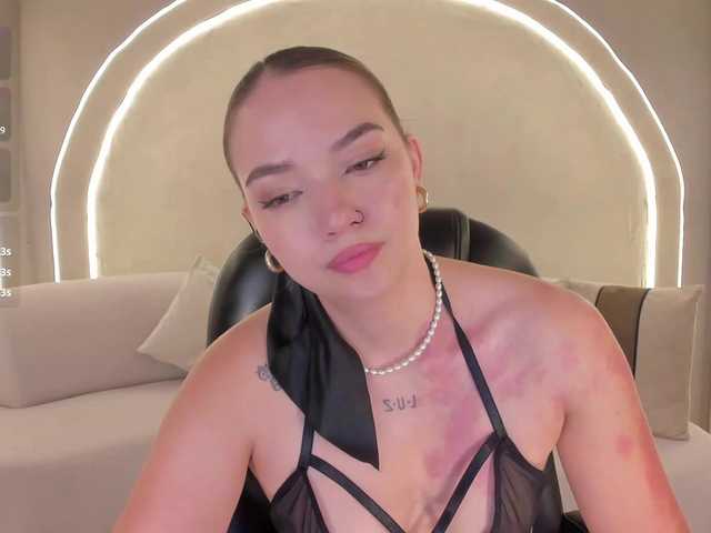 HaleyGreen live cam on BongaCams