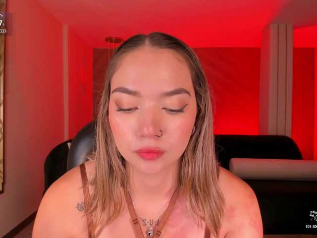 HaleyGreen live cam on BongaCams