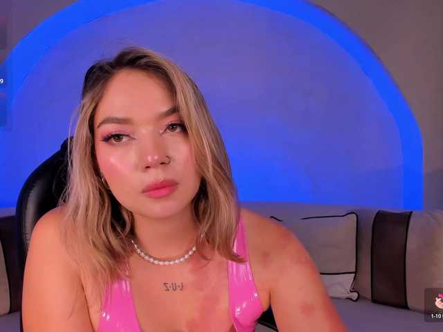 HaleyGreen live cam on BongaCams