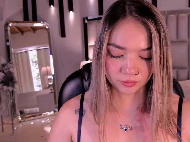HaleyGreen live cam on BongaCams