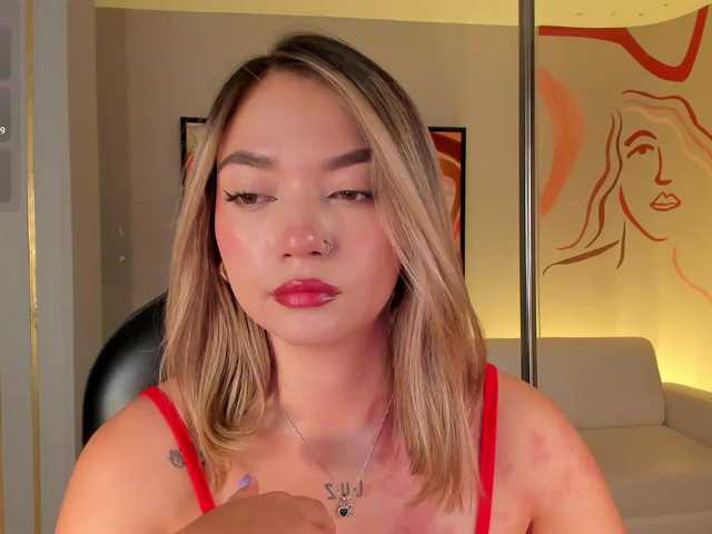 HaleyGreen live cam on BongaCams
