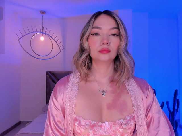 HaleyGreen live cam on BongaCams