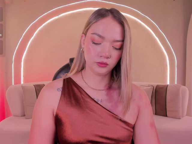 HaleyGreen live cam on BongaCams
