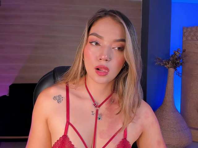 HaleyGreen live cam on BongaCams