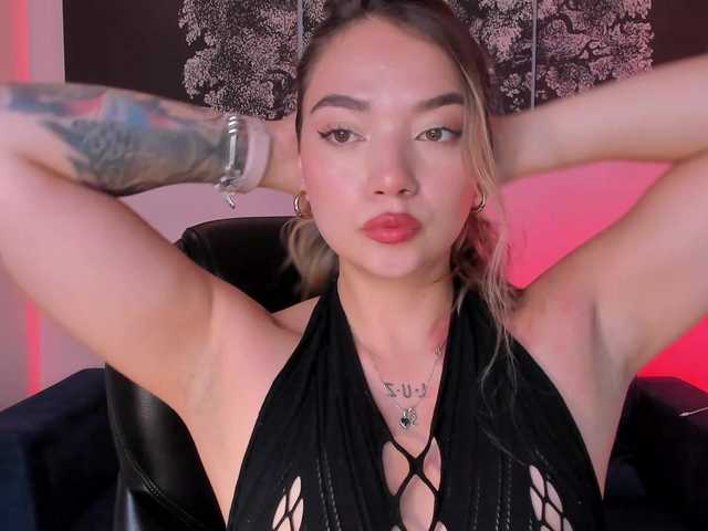HaleyGreen live cam on BongaCams