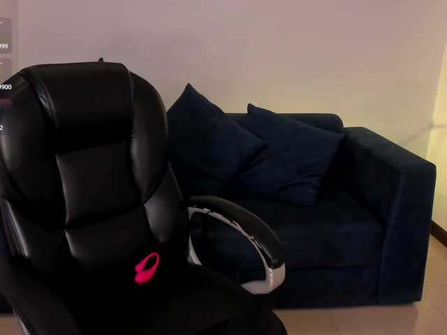 HaleyGreen live cam on BongaCams