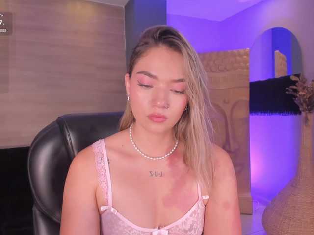 HaleyGreen live cam on BongaCams