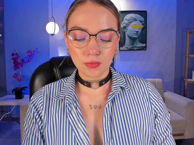 HaleyGreen live cam on BongaCams