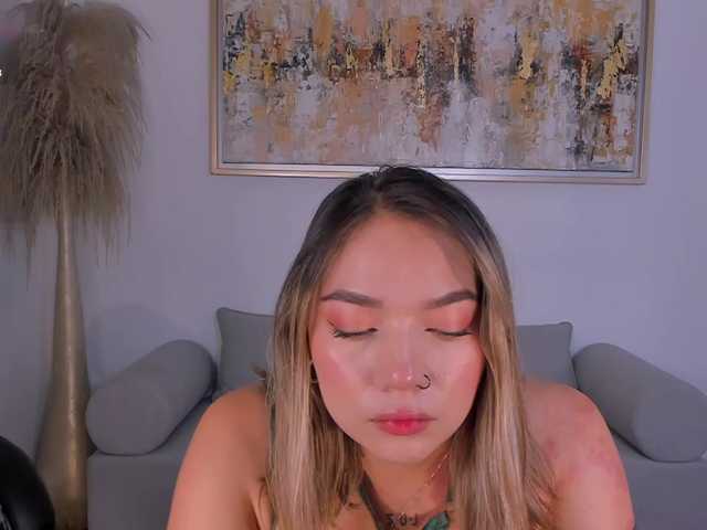 HaleyGreen live cam on BongaCams