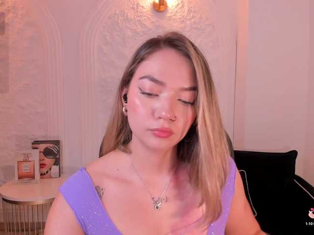 HaleyGreen live cam on BongaCams