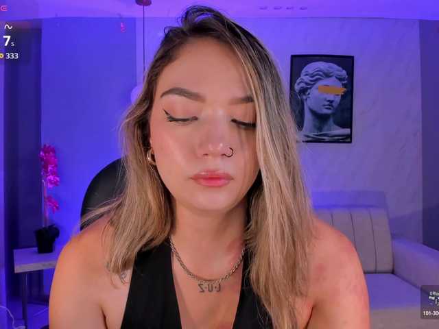 HaleyGreen live cam on BongaCams