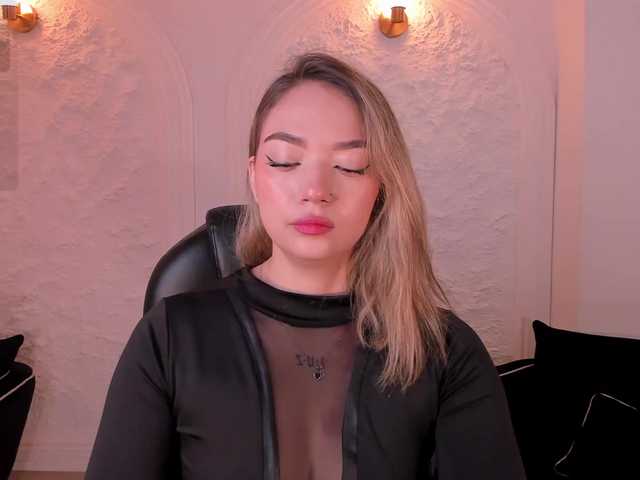 HaleyGreen live cam on BongaCams