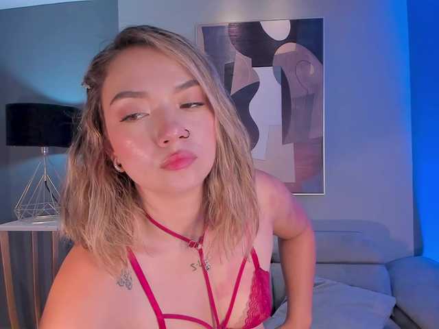 HaleyGreen live cam on BongaCams