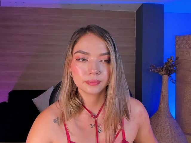 HaleyGreen live cam on BongaCams