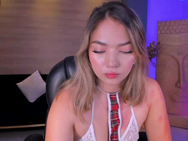 HaleyGreen live cam on BongaCams