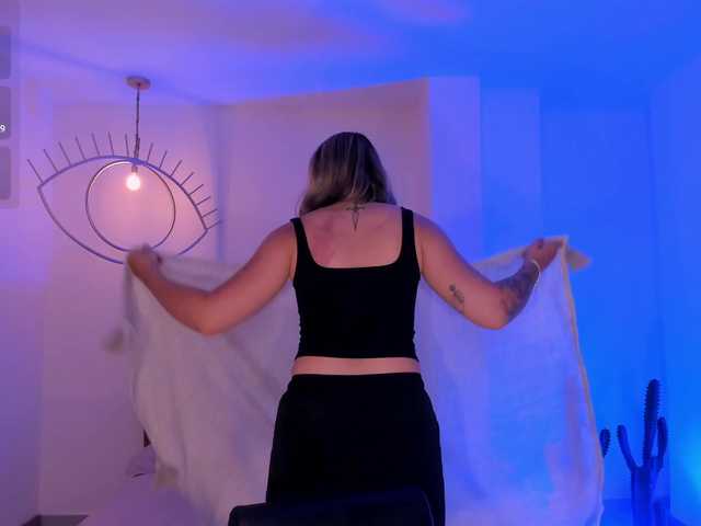 HaleyGreen live cam on BongaCams