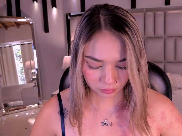 HaleyGreen live cam on BongaCams