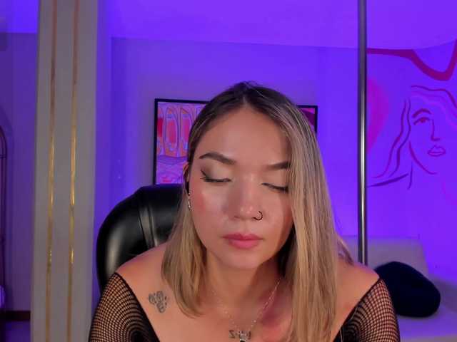 HaleyGreen live cam on BongaCams
