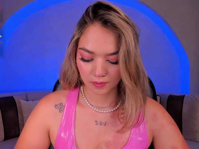HaleyGreen live cam on BongaCams