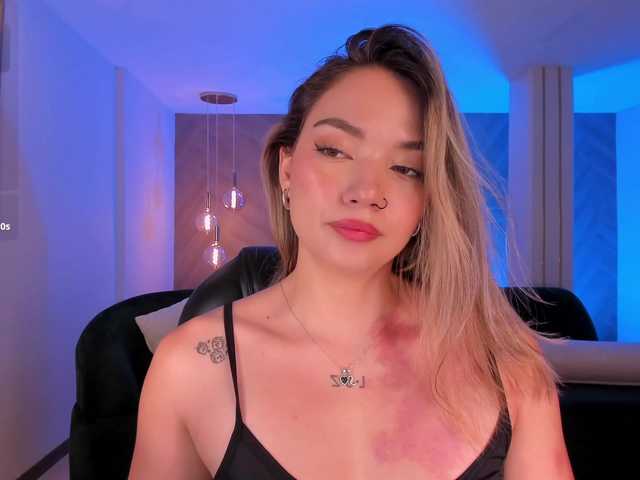 HaleyGreen live cam on BongaCams