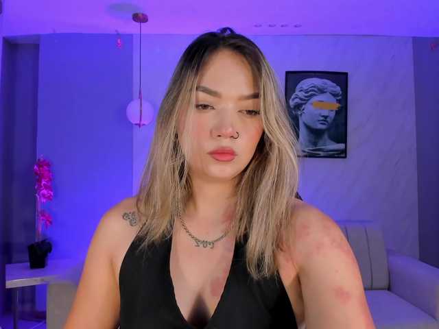 HaleyGreen live cam on BongaCams