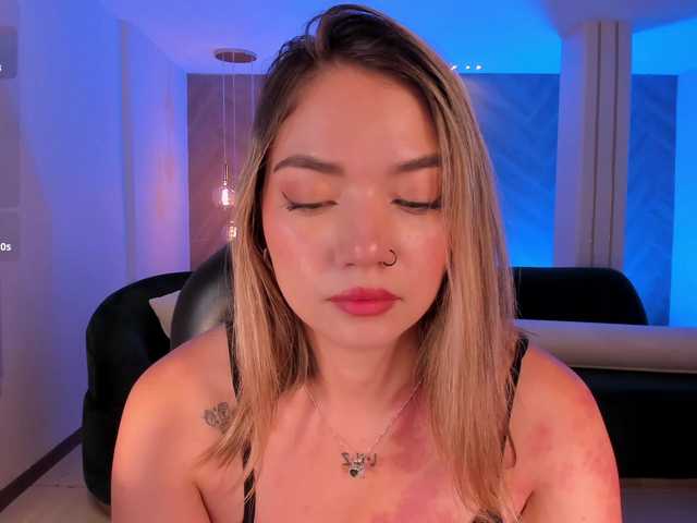 HaleyGreen live cam on BongaCams